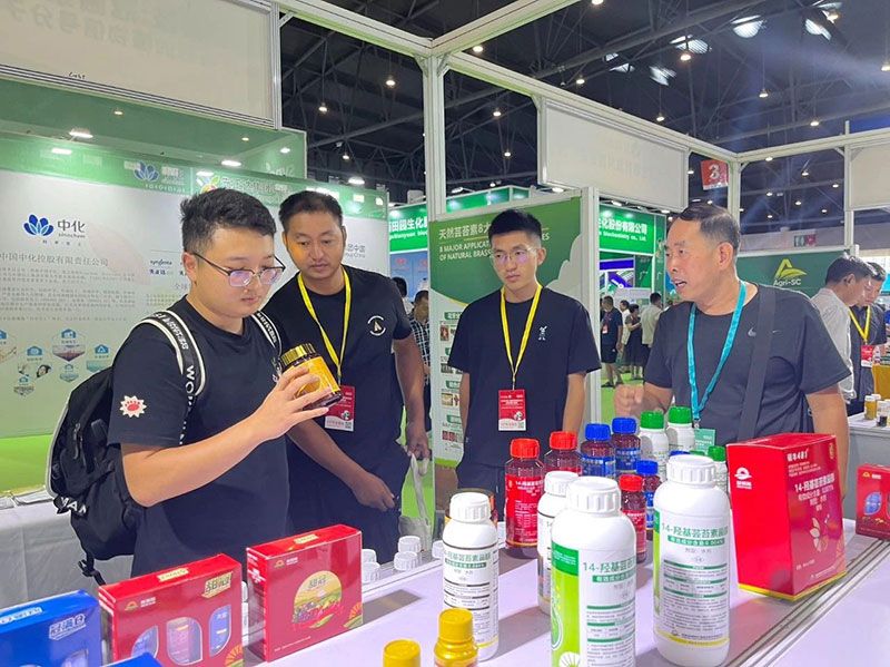 新朝陽(yáng)綠色生物科技亮相西部植?！半p交會(huì )”與第八屆綠色農藥博覽會(huì )