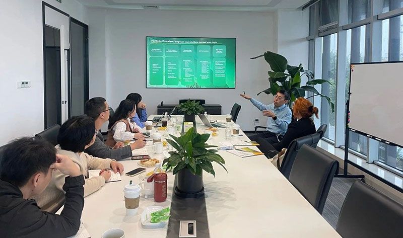 巴西國家植物保護產(chǎn)品協(xié)會(huì )專(zhuān)家訪(fǎng)問(wèn)新朝陽(yáng)，共探生物農業(yè)合作新機遇